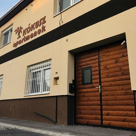 Kókusz Apartmanok Eger Exterior foto