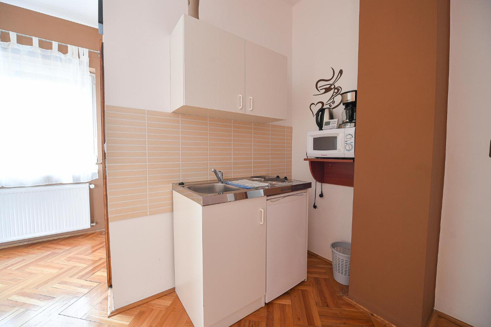 Kókusz Apartmanok Eger Habitación foto